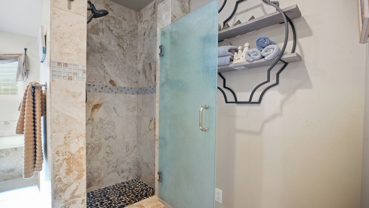 Photo of Bathroom in The Plaza