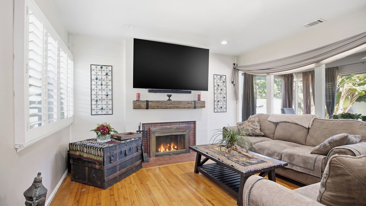 Photo of Livingroom in The Plaza