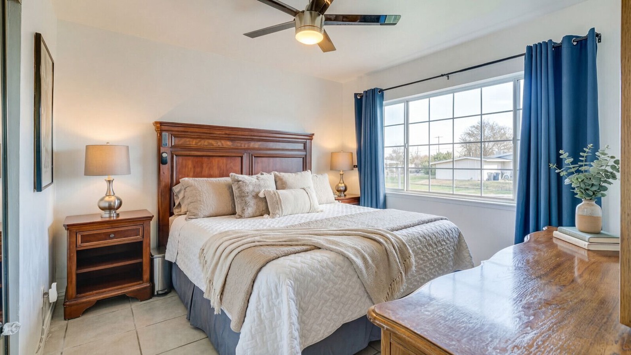 Photo of Bedroom in Palmdale