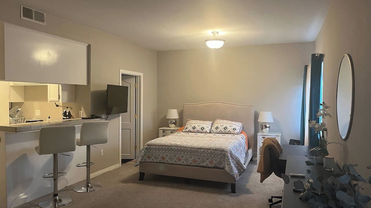 Photo of Bedroom in The Strand
