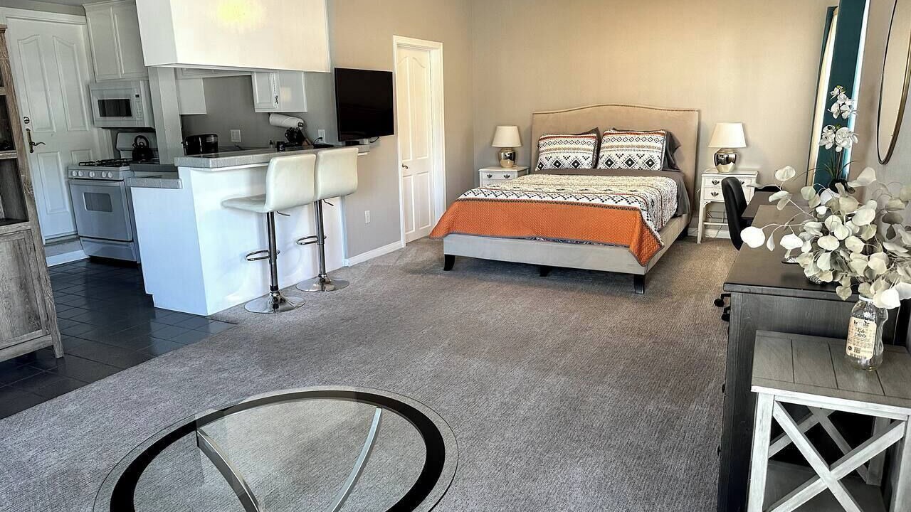 Photo of Bedroom in The Strand