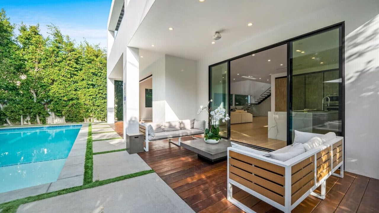 Photo of Outdoor in Mid City