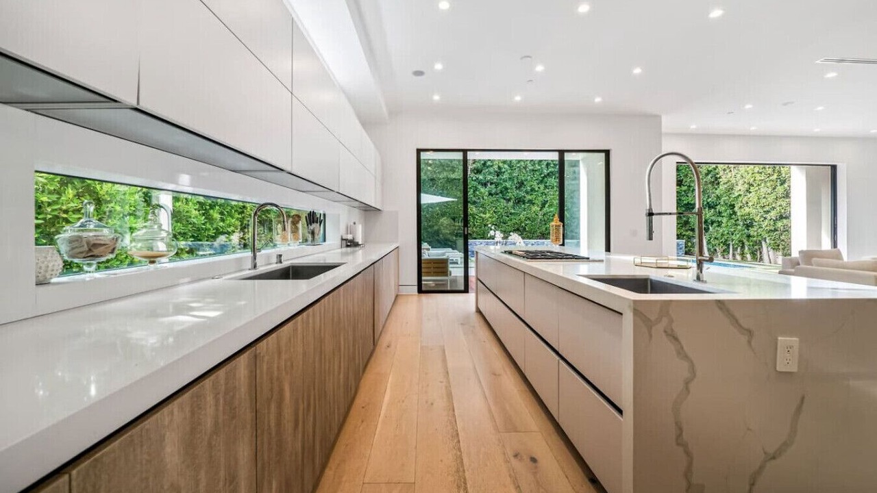 Photo of Kitchen in Mid City