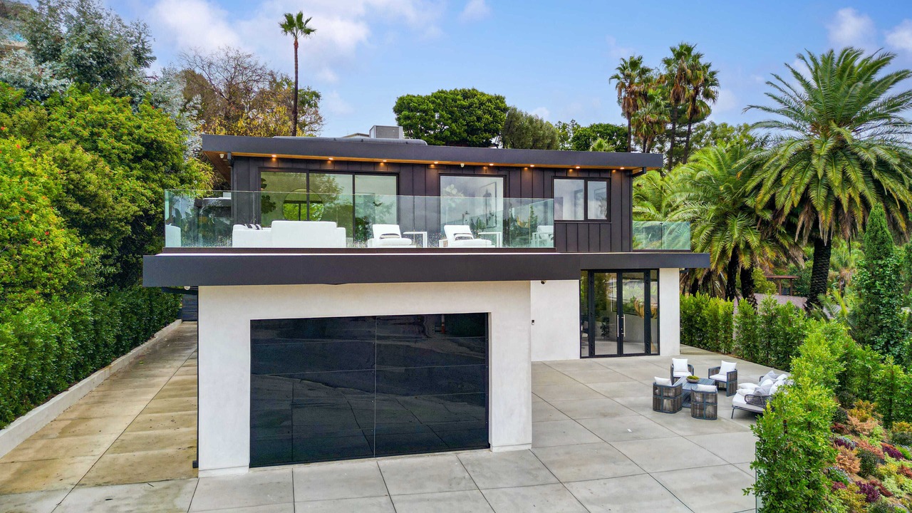 Photo of Outdoor in Beverly Hills