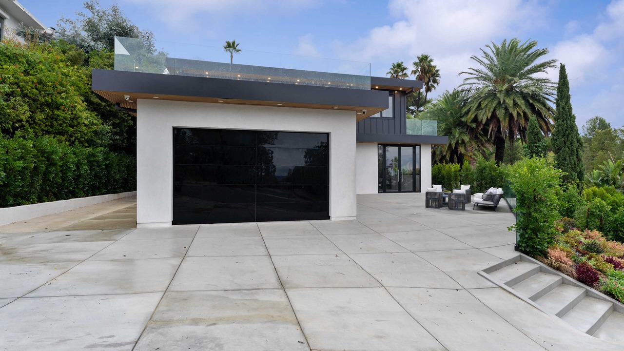 Photo of Outdoor in Beverly Hills