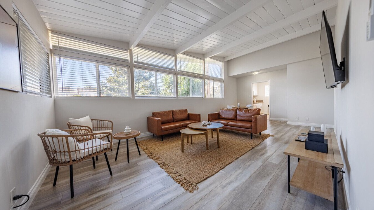 Photo of Livingroom in Beverly Hills