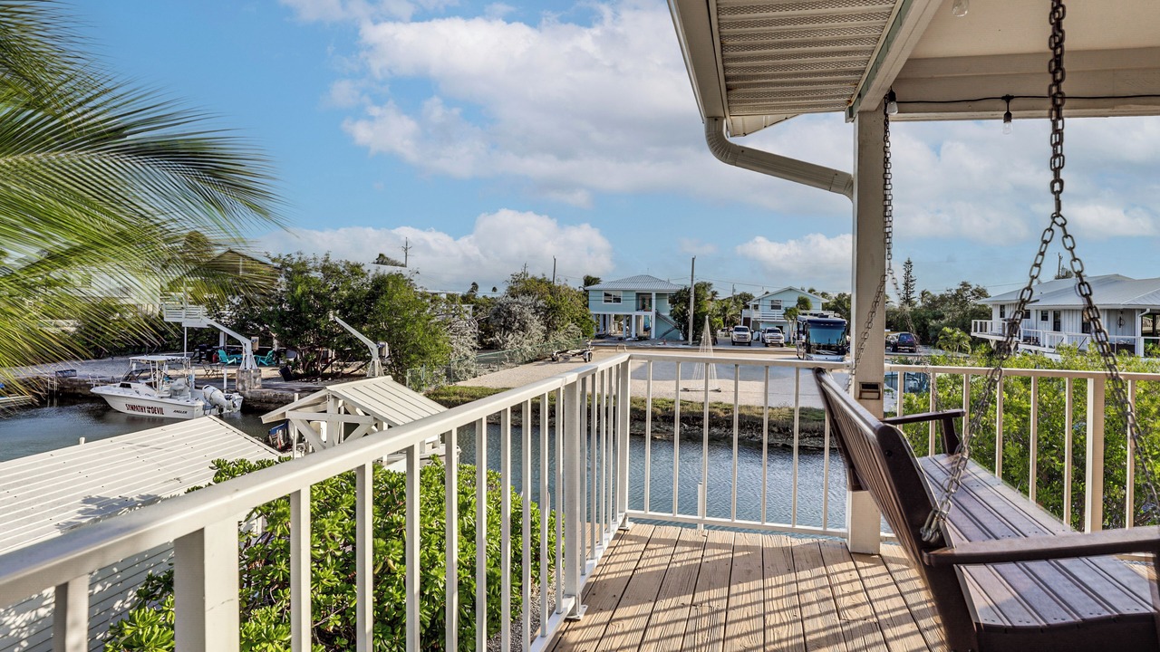 Photo of Patio Balcony in Cutthroat Harbor Estates