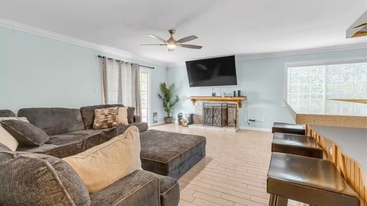 Photo of Livingroom in Loma Linda