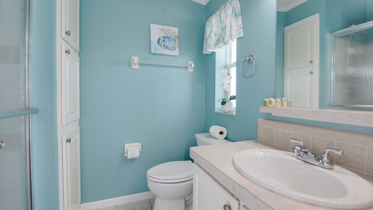 Photo of Bathroom in Cudjoe Key