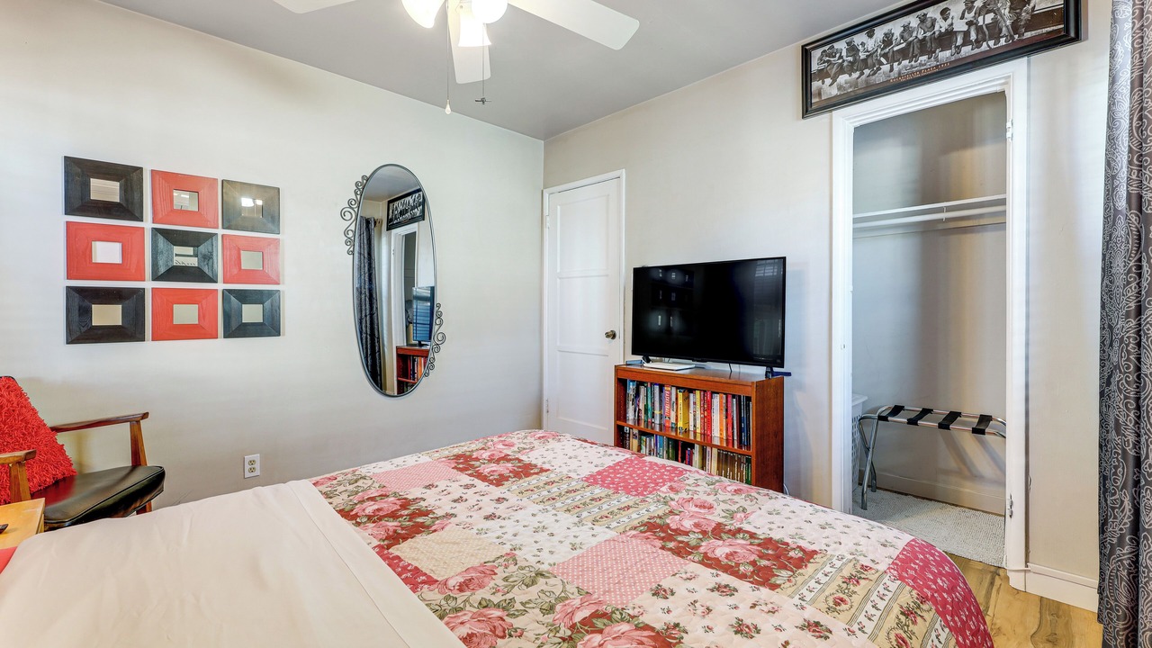 Photo of Bedroom in Compton