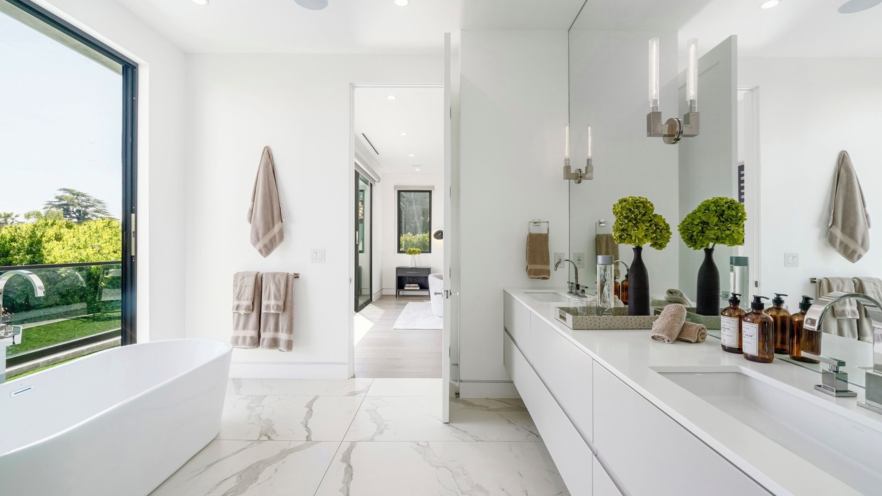 Photo of Bathroom in Beverly Hills