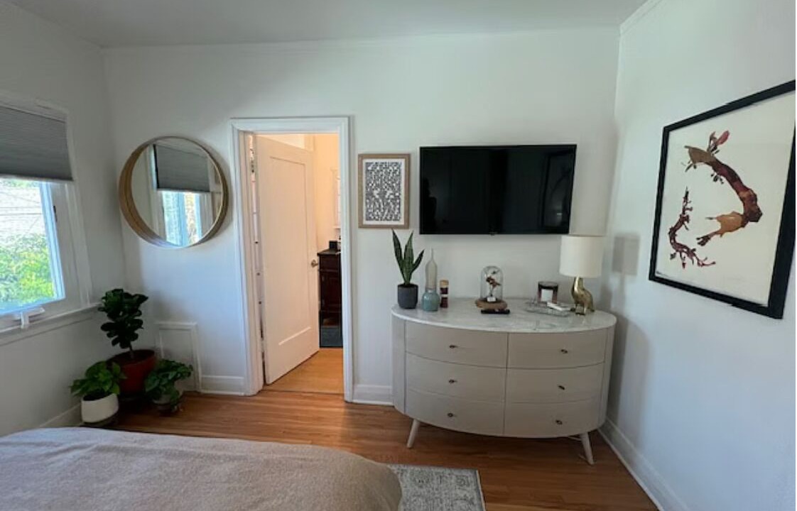 Photo of Bedroom in Carthay Circle