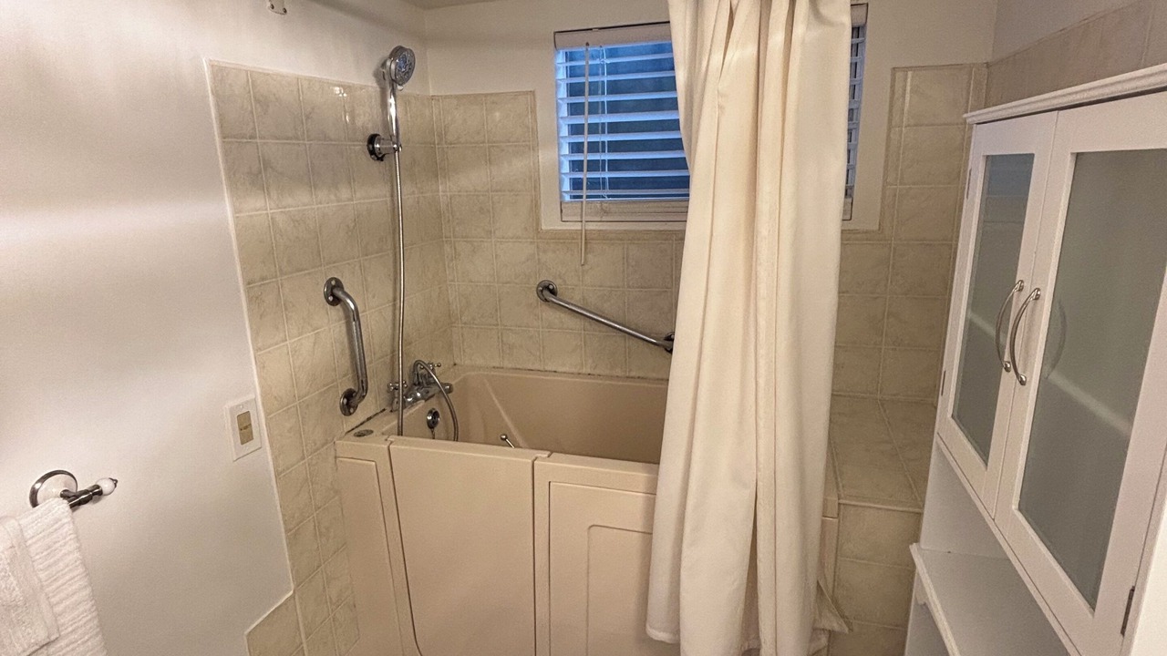 Photo of Bathroom in Inglewood