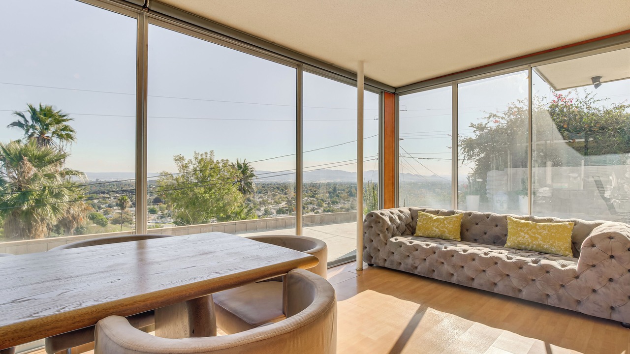 Photo of Livingroom in San Bernardino