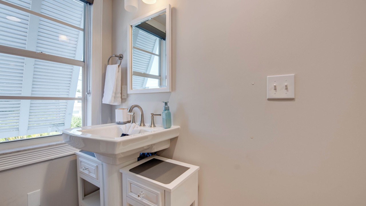 Photo of Bathroom in Cutthroat Harbor Estates