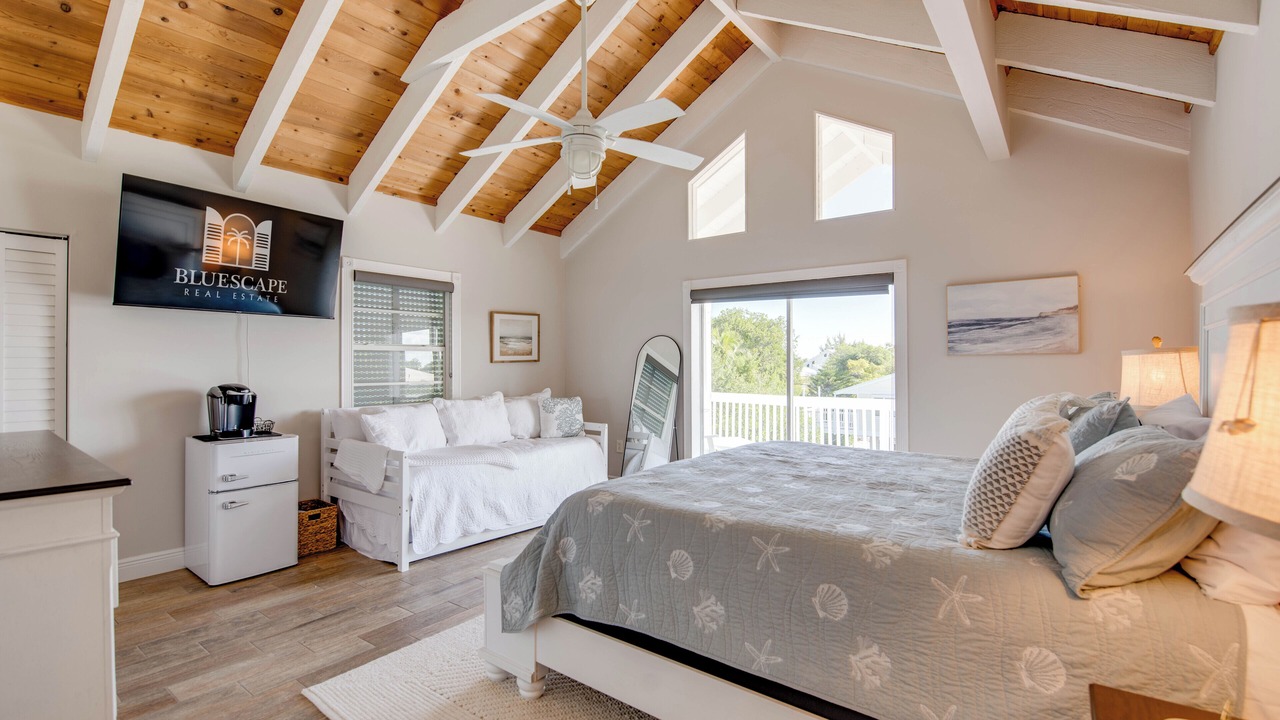 Photo of Bedroom in Cutthroat Harbor Estates