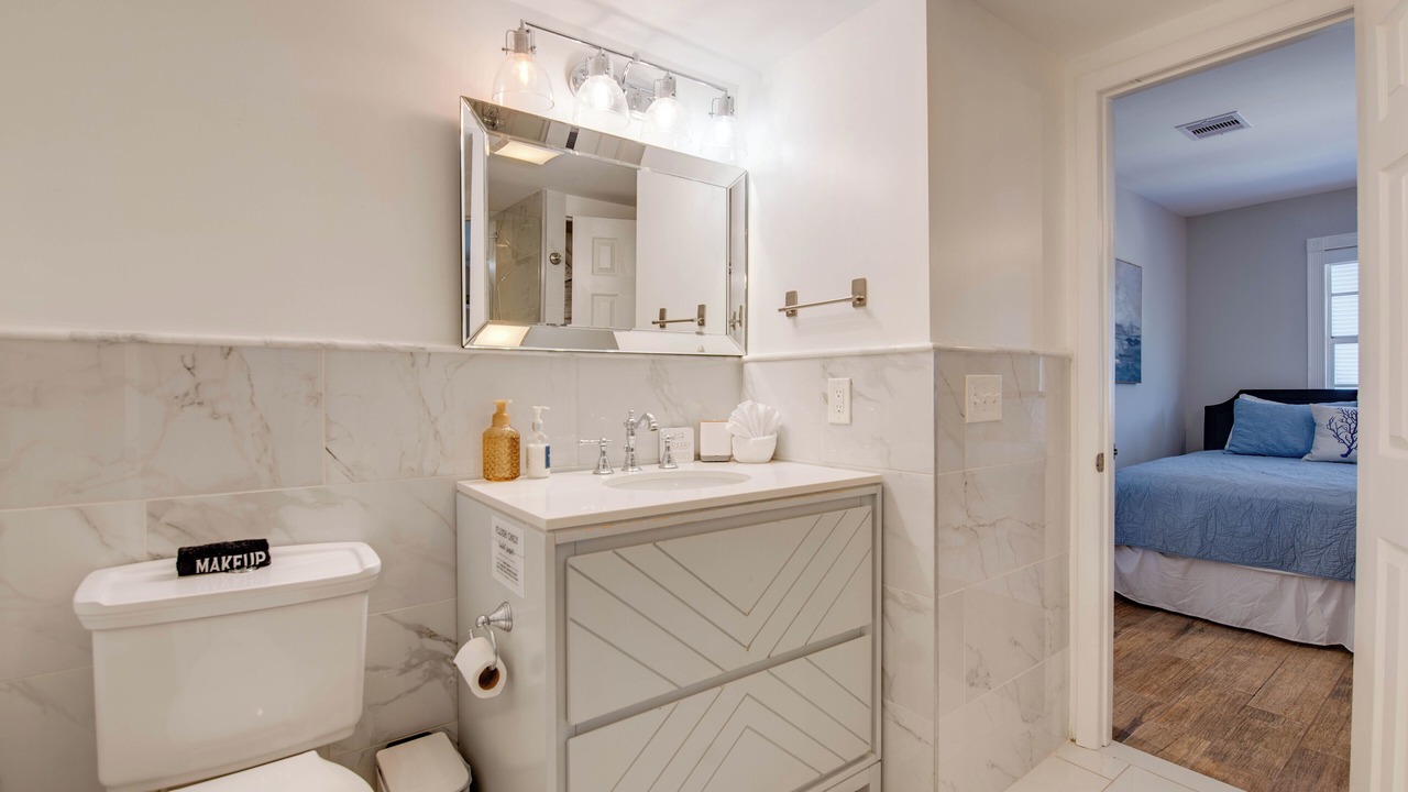 Photo of Bathroom in Cutthroat Harbor Estates