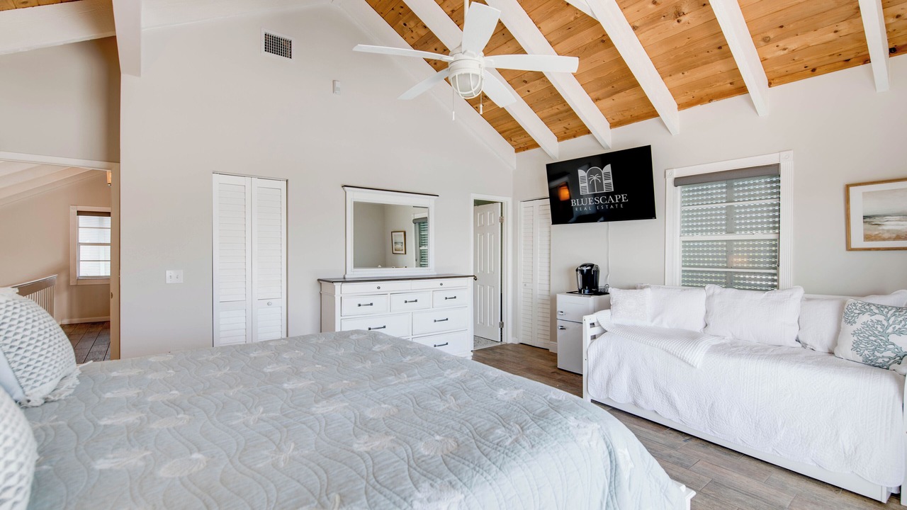 Photo of Bedroom in Cutthroat Harbor Estates