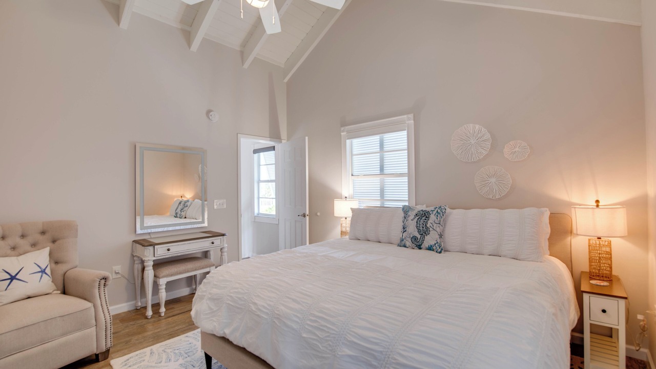 Photo of Bedroom in Cutthroat Harbor Estates