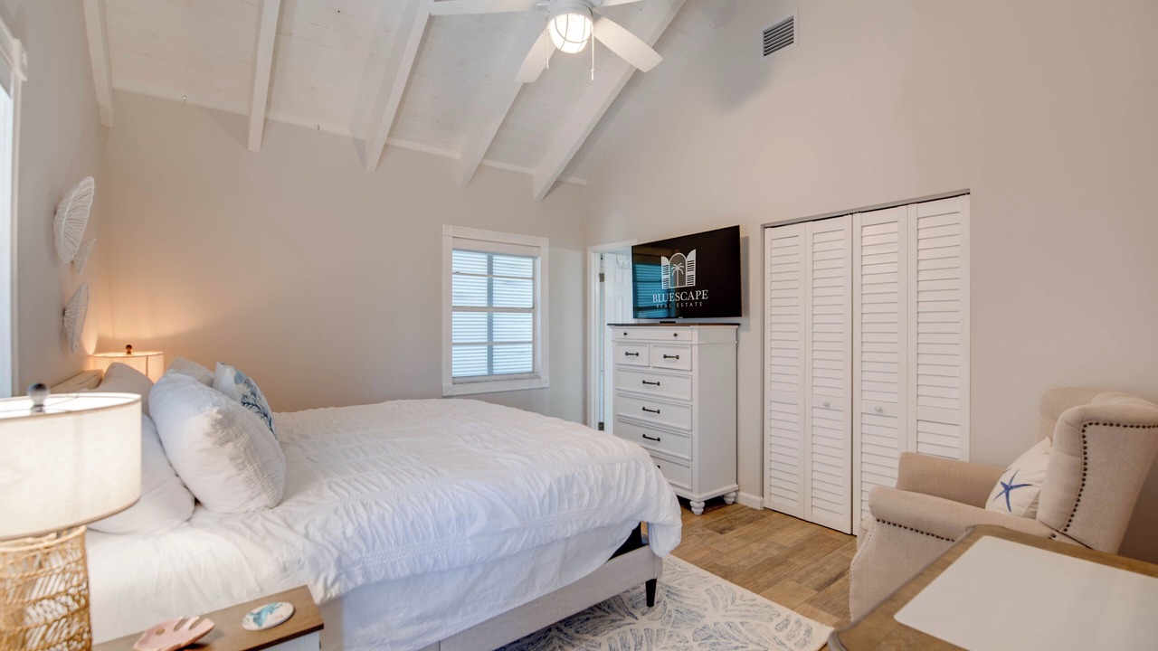 Photo of Bedroom in Cutthroat Harbor Estates