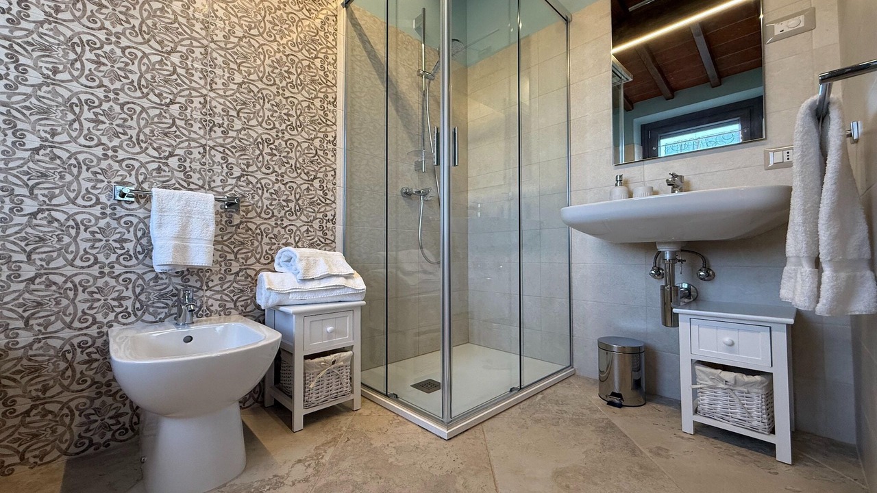 Photo of Bathroom in Poppi