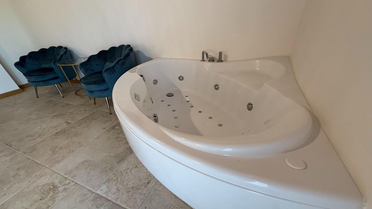 Photo of Bathroom in Poppi