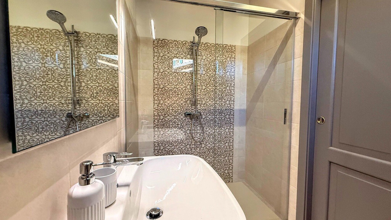 Photo of Bathroom in Poppi
