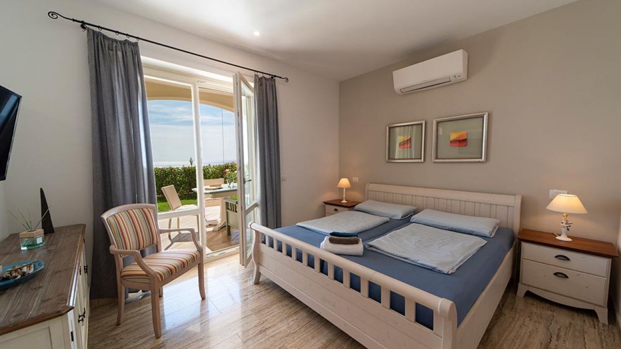 Photo of Bedroom in Lacona