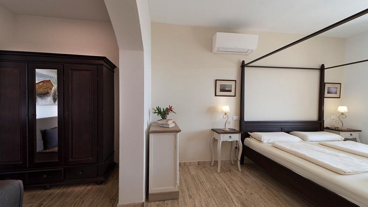 Photo of Bedroom in Lacona
