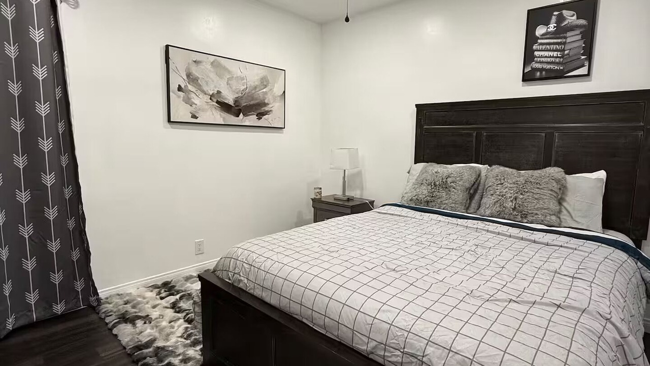 Photo of Bedroom in Los Angeles