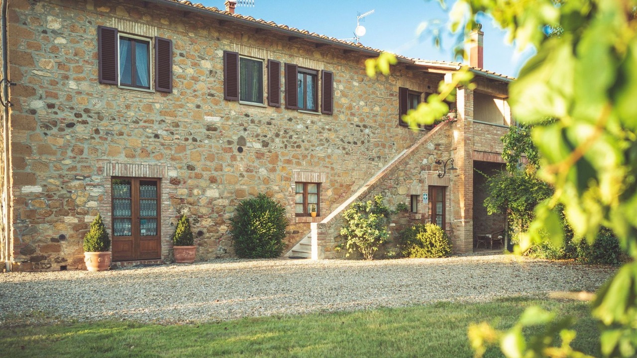 Photo of Others in Gallina