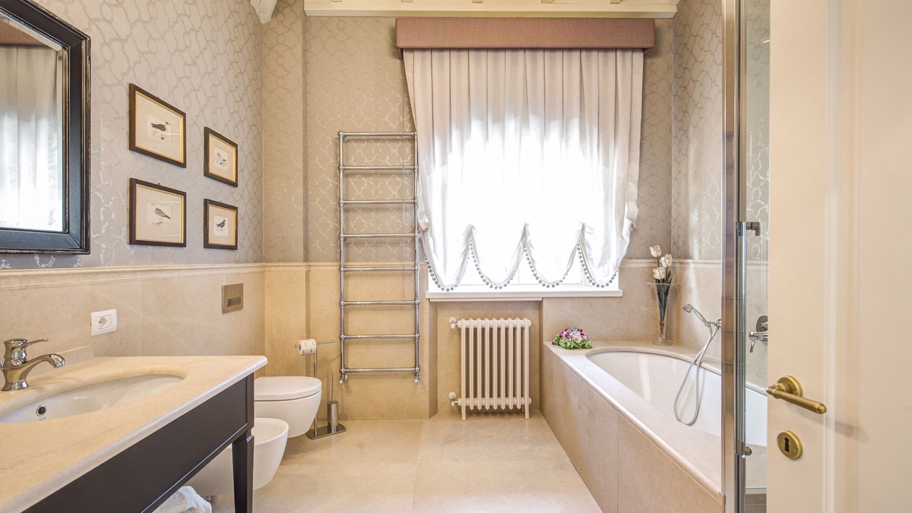 Photo of Bathroom in Campiglia Marittima