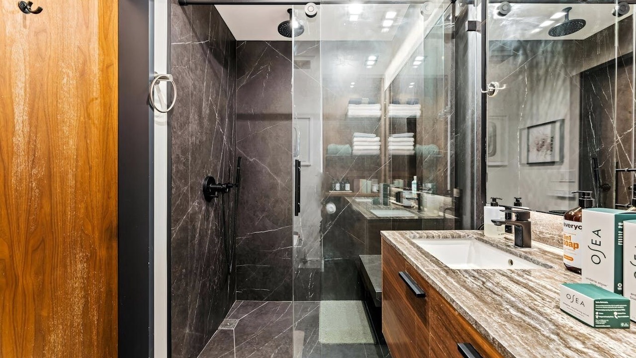 Photo of Bathroom in Beverly Grove