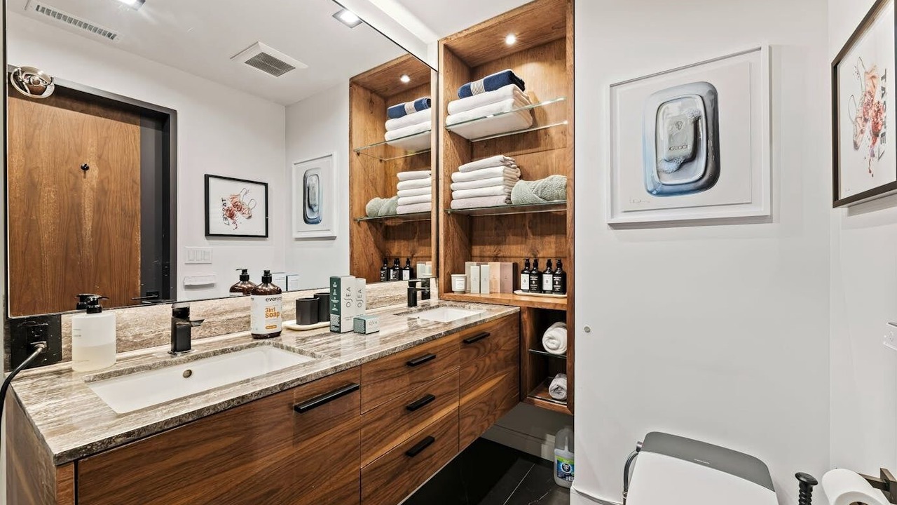 Photo of Bathroom in Beverly Grove