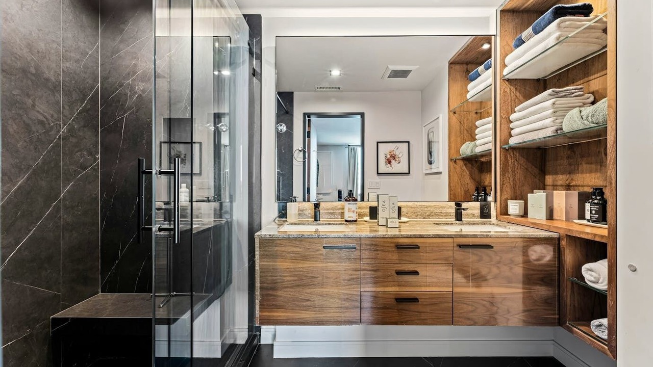 Photo of Bathroom in Beverly Grove