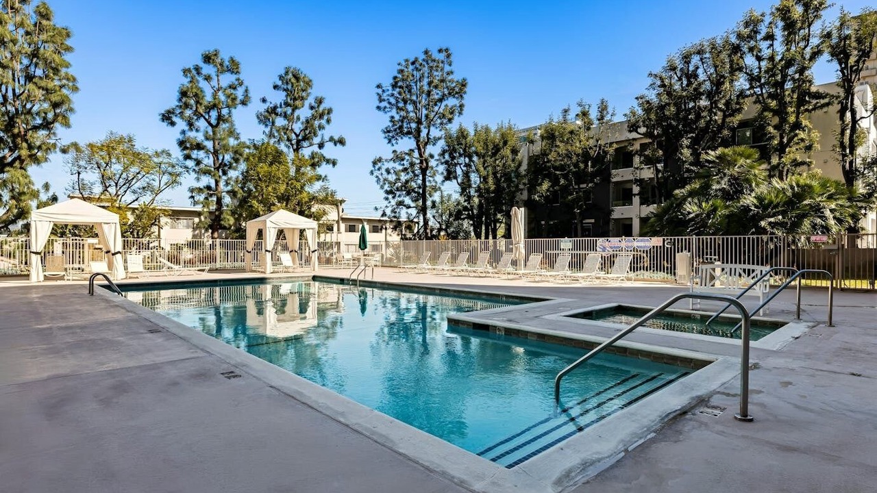 Photo of Outdoor in Beverly Grove