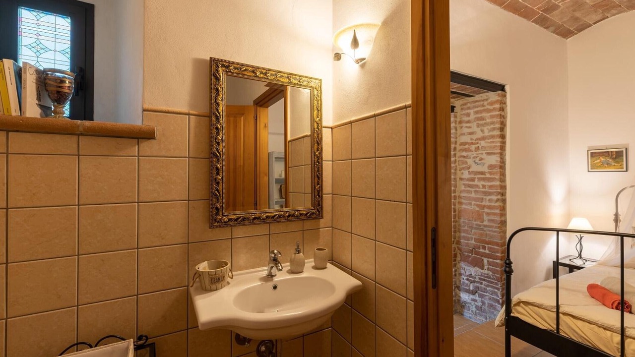 Photo of Bathroom in Suvereto