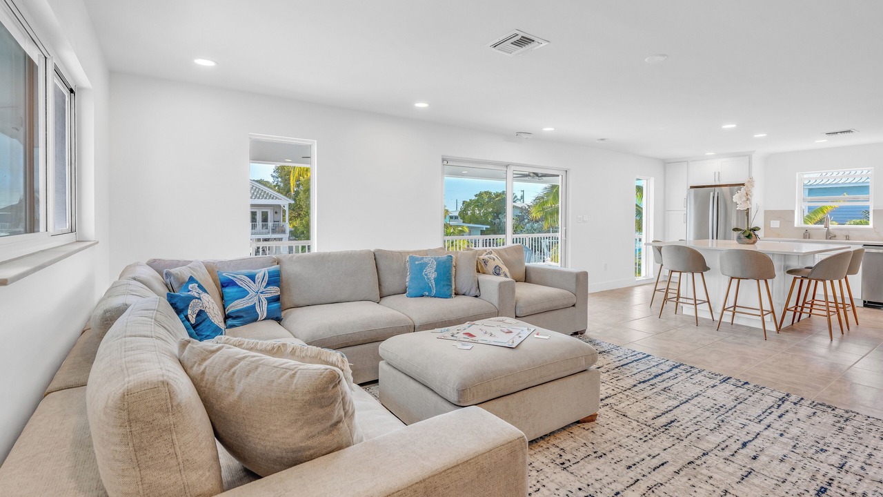 Photo of Livingroom in Pine Channel Estates