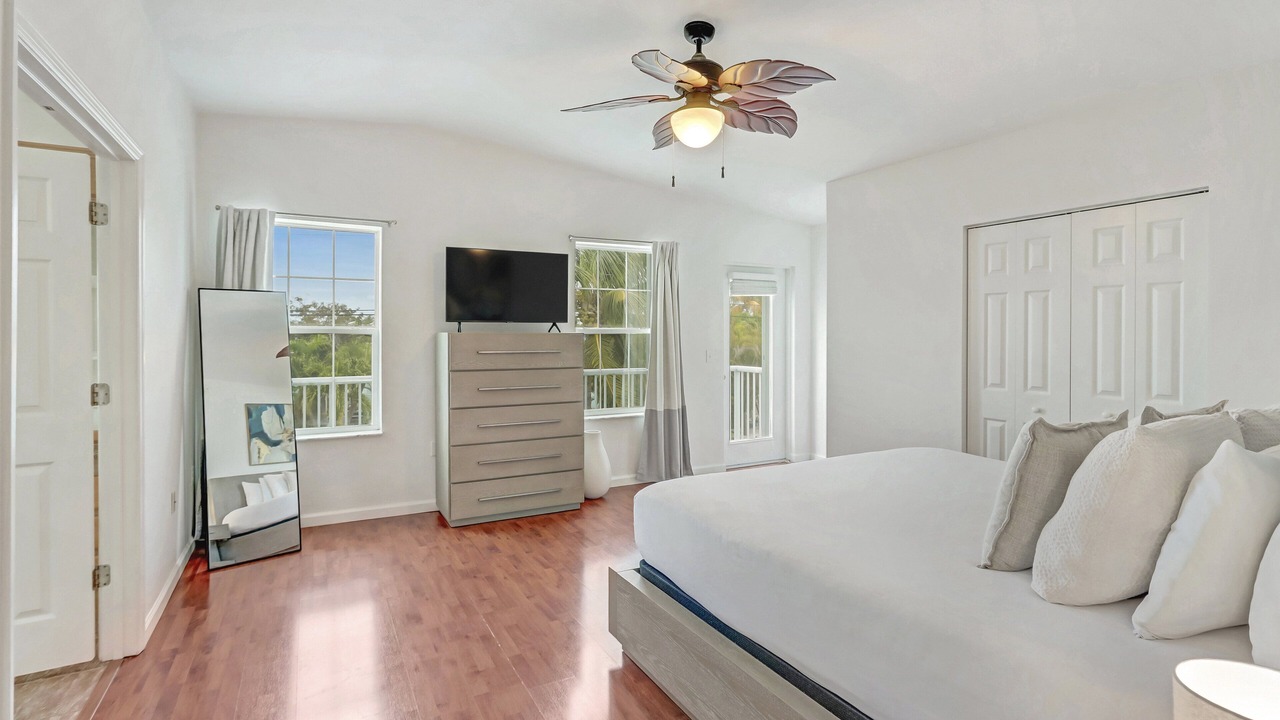Photo of Bedroom in Twin Lakes