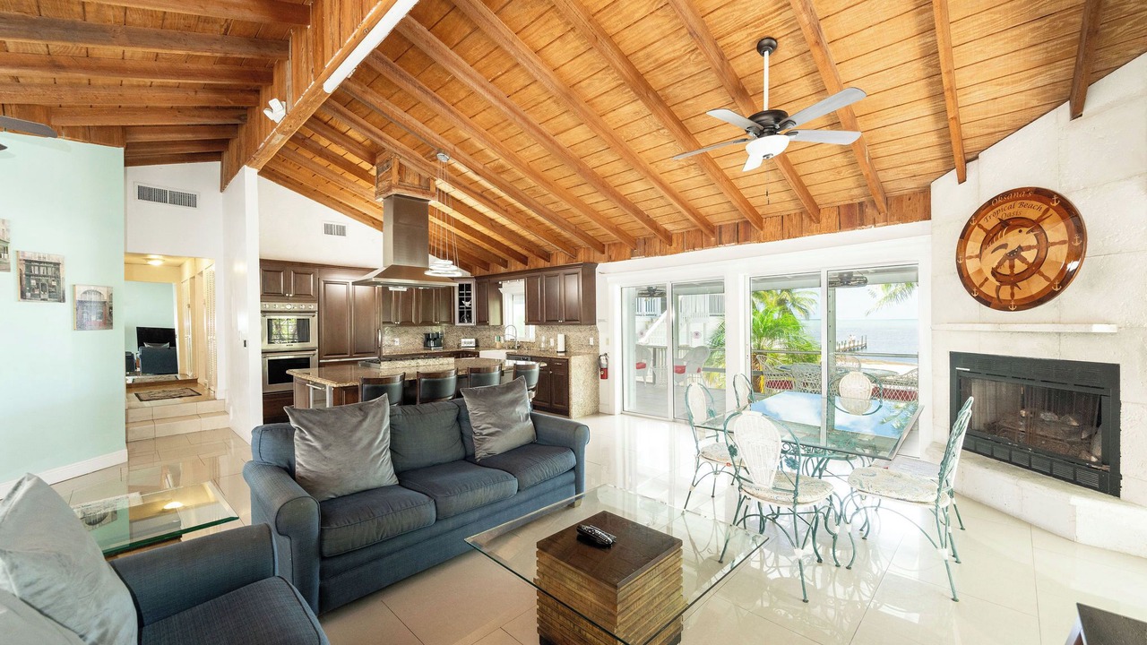 Photo of Livingroom in Cudjoe Key