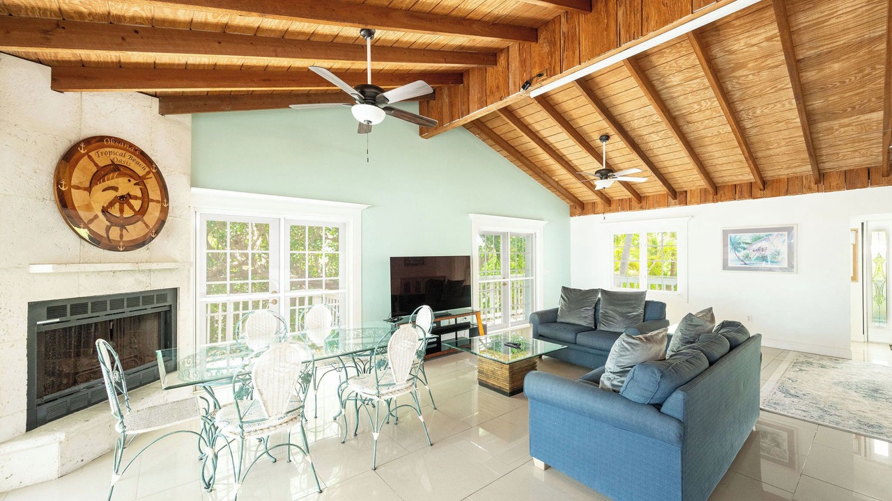Photo of Livingroom in Cudjoe Key