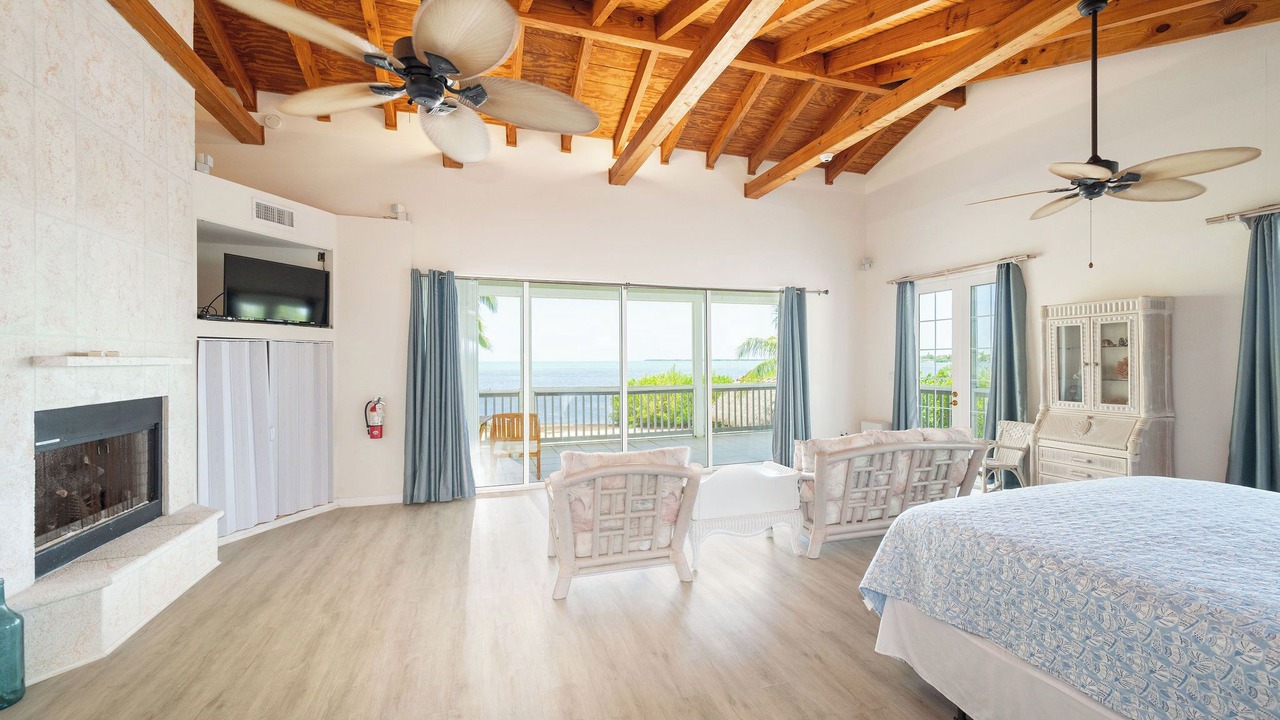 Photo of Bedroom in Cudjoe Key