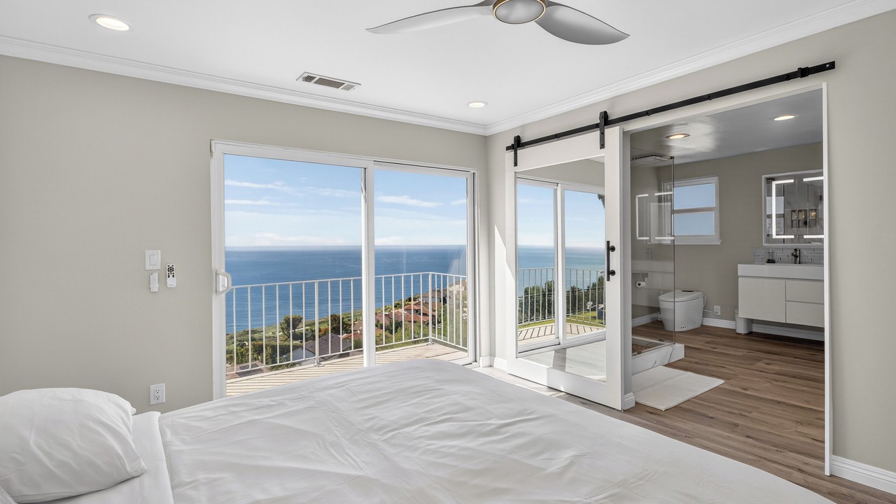 Photo of Bedroom in Rancho Palos Verdes