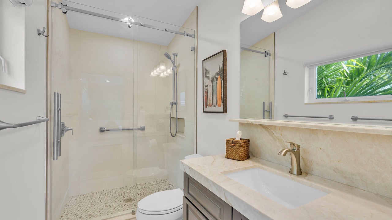 Photo of Bathroom in Islamorada