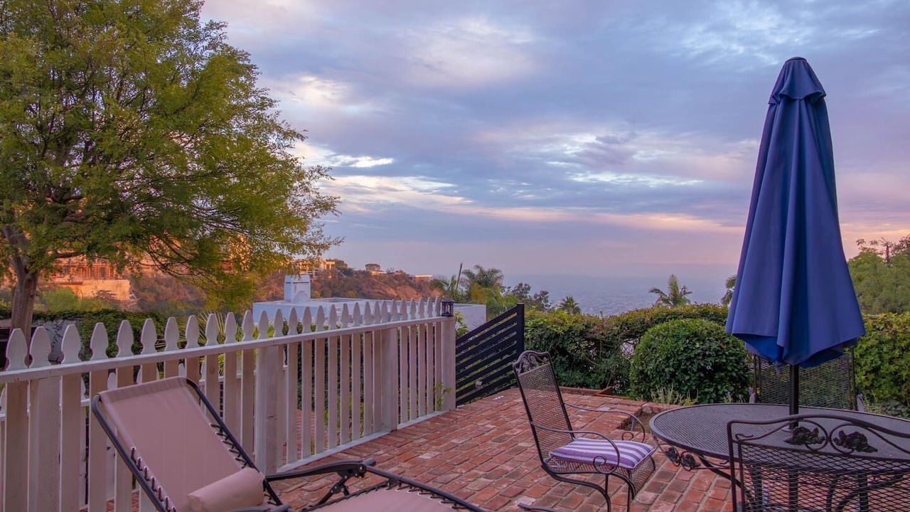 Photo of Patio Balcony in The Bird Streets