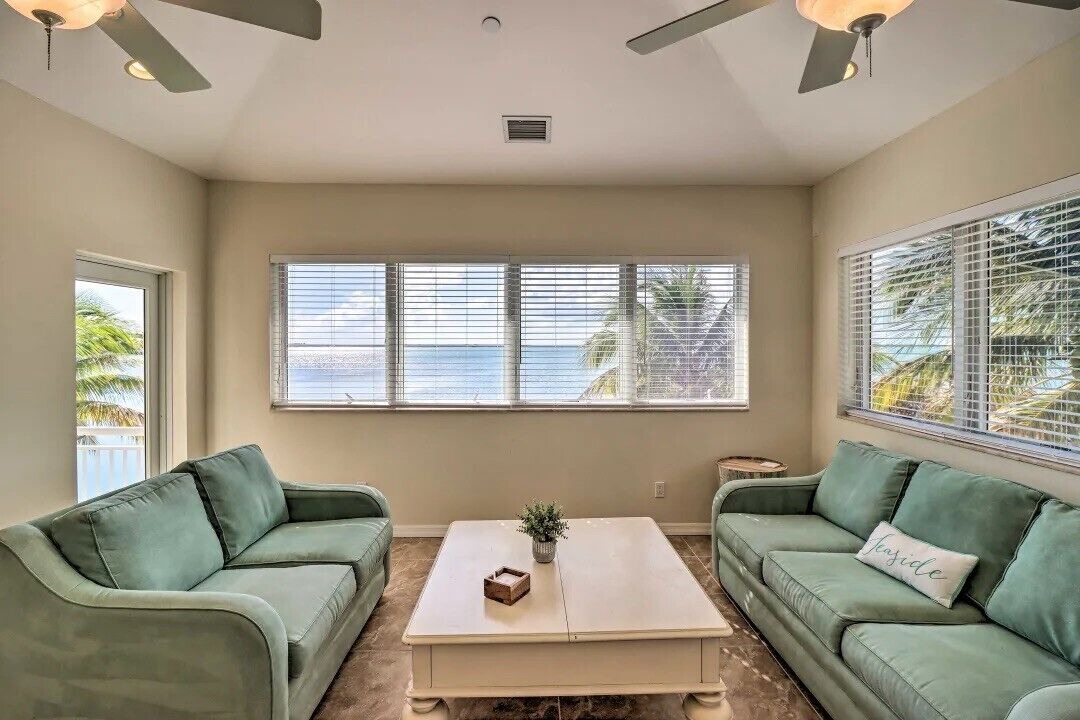 Photo of Livingroom in Sugarloaf Shores