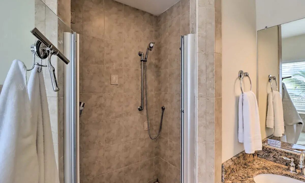 Photo of Bathroom in Sugarloaf Shores