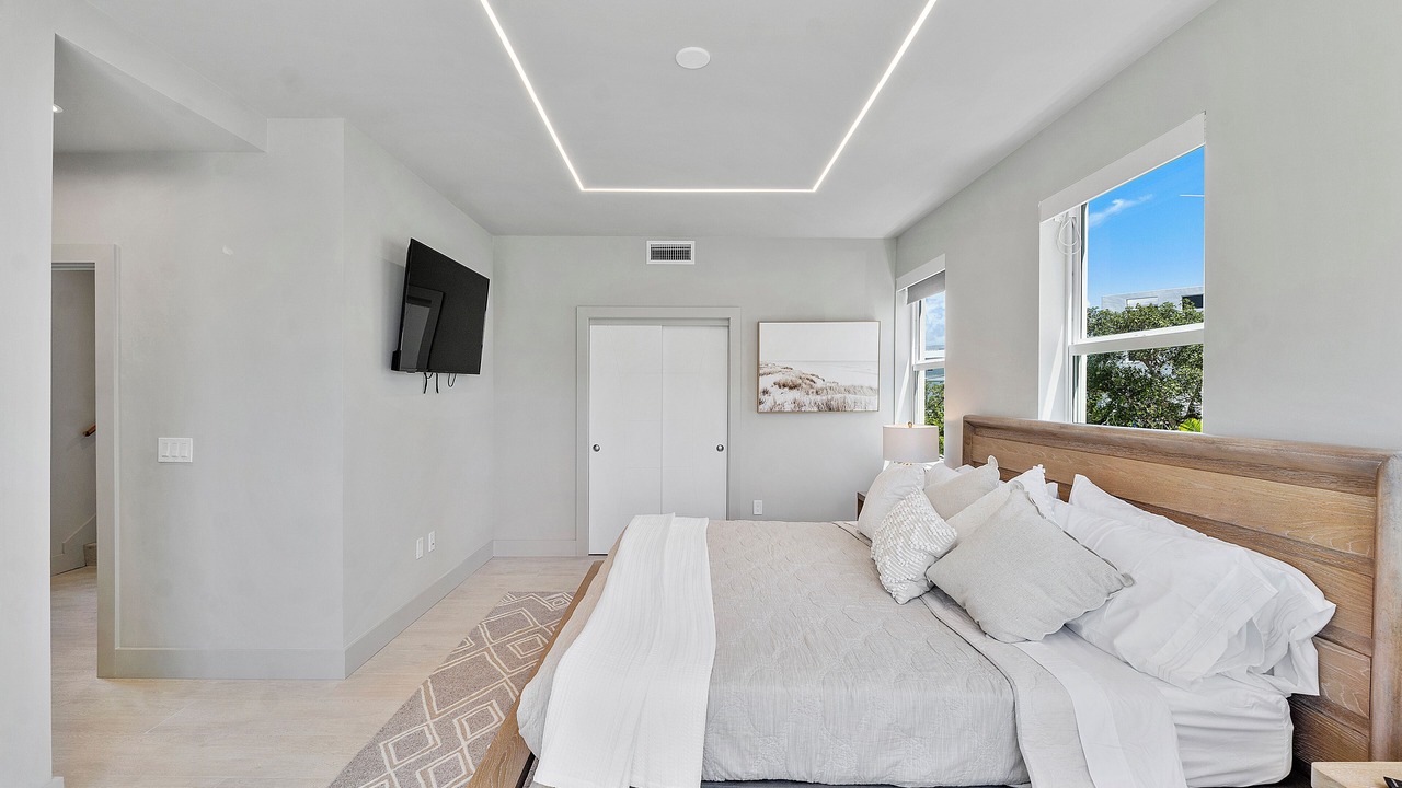 Photo of Bedroom in Monroe County