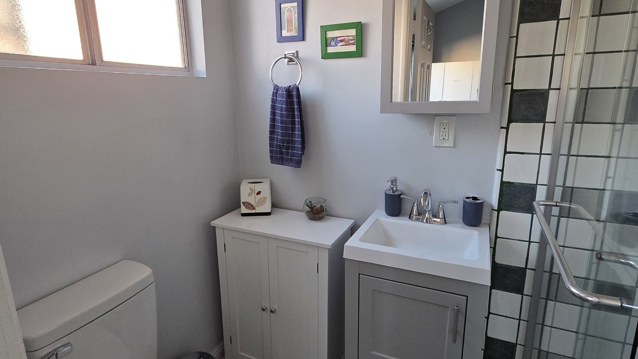 Photo of Bathroom in Gardena