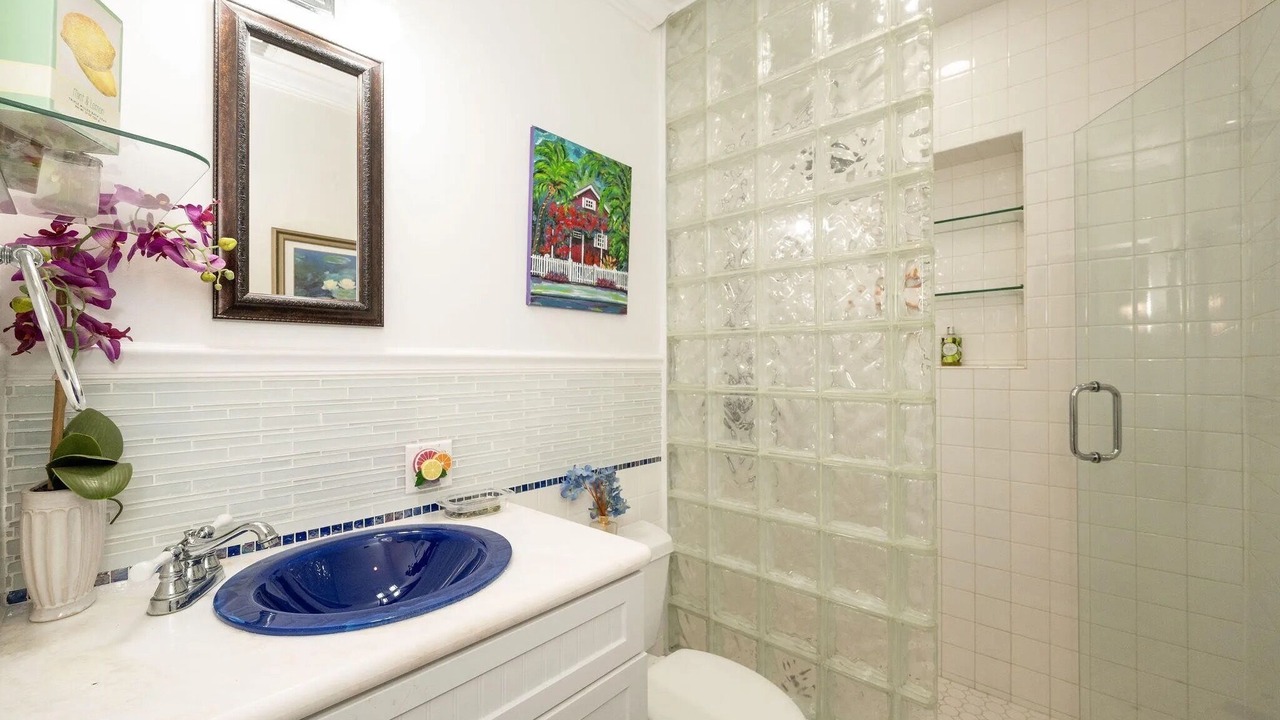 Photo of Bathroom in New Town